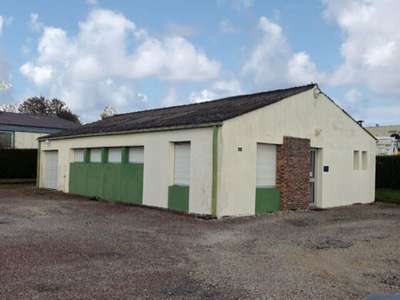 Bâtiment industriel 120m² à louer à La Ferté-Macé