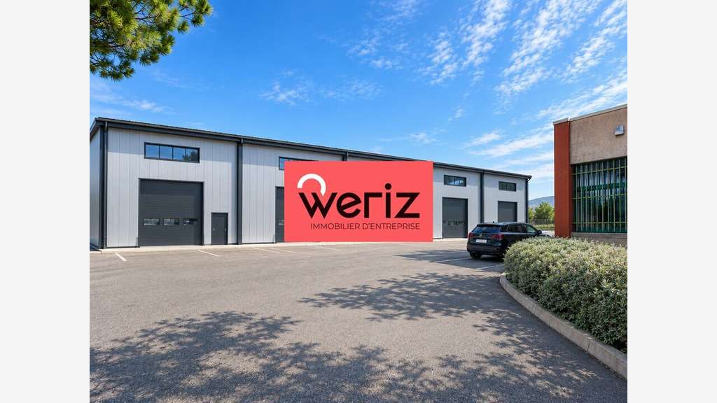 Local d'activité 209m² à louer à Aubagne