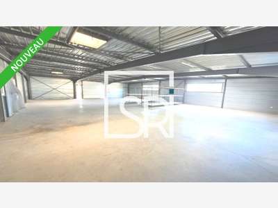 Bâtiment d'activité 750m² à louer à Aubière