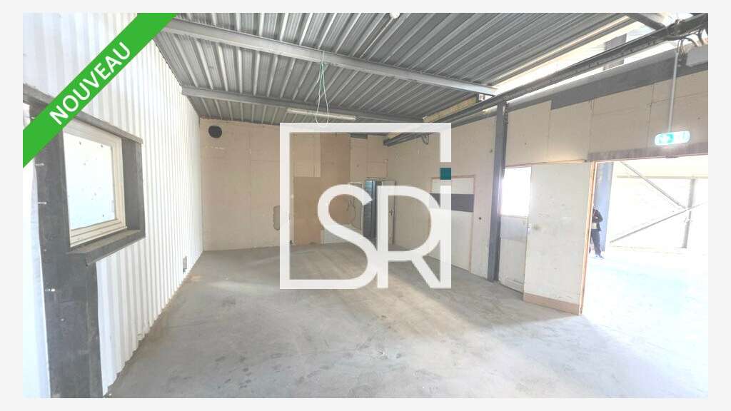 Bâtiment d'activité 750m² à louer à Aubière