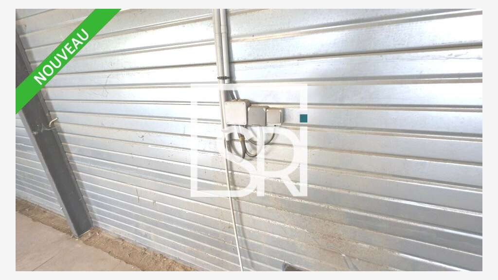 Bâtiment d'activité 750m² à louer à Aubière