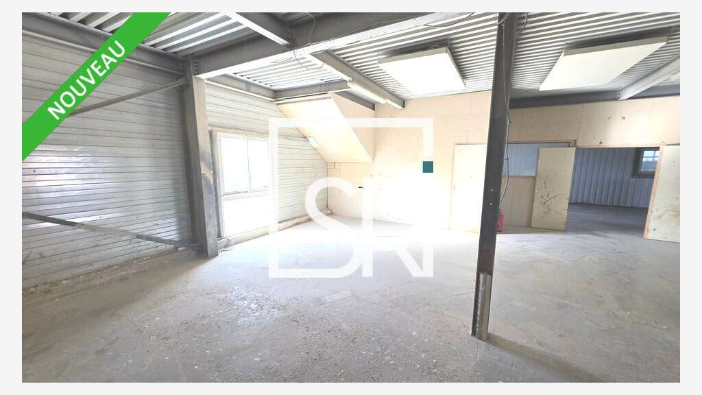 Bâtiment d'activité 750m² à louer à Aubière