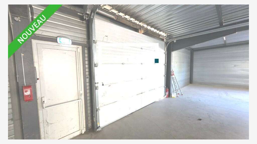 Bâtiment d'activité 750m² à louer à Aubière