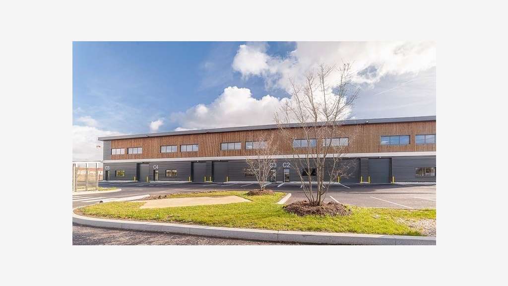 Locaux 236m² à louer à Cormeilles-en-Parisis