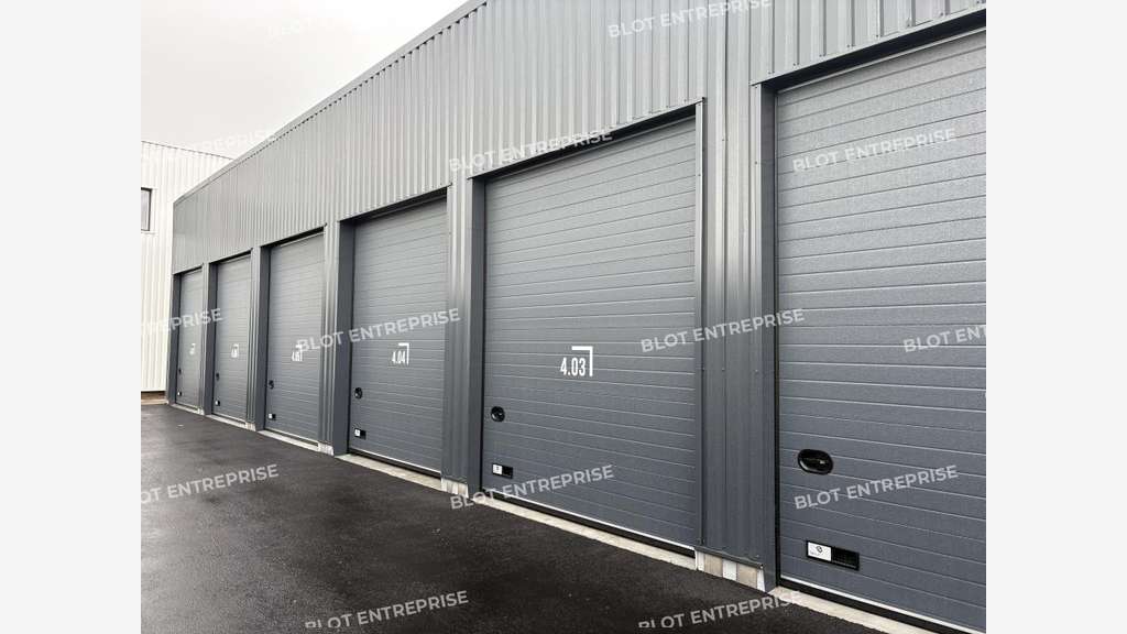 A louer cellule d'activités 96m² à Brest