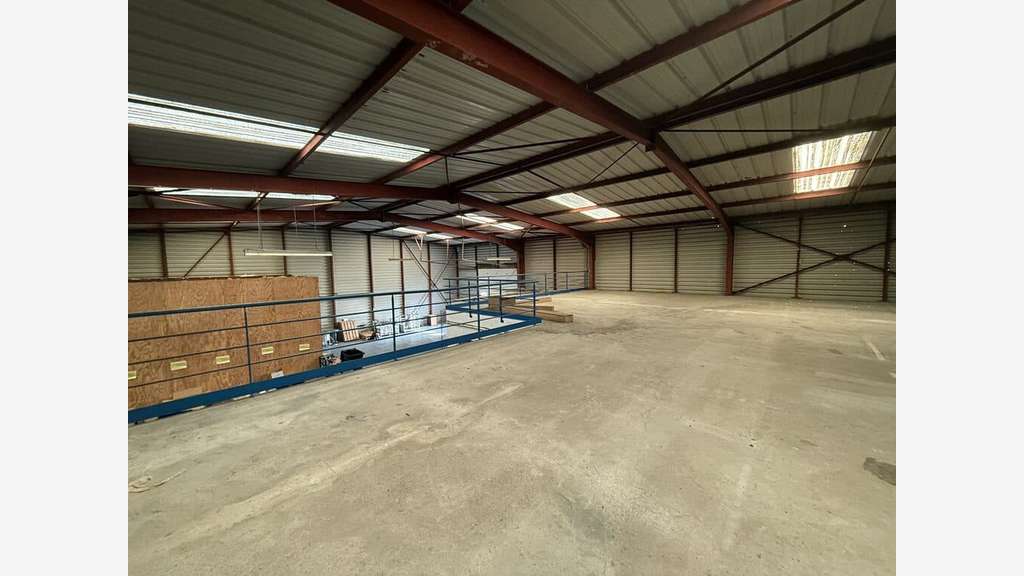 A louer local d'activités 630m² à Montivilliers 