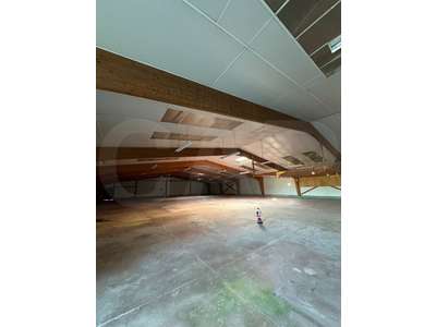 Location Locaux d'activités - Entrepôts à Belle-Isle-en-Terre