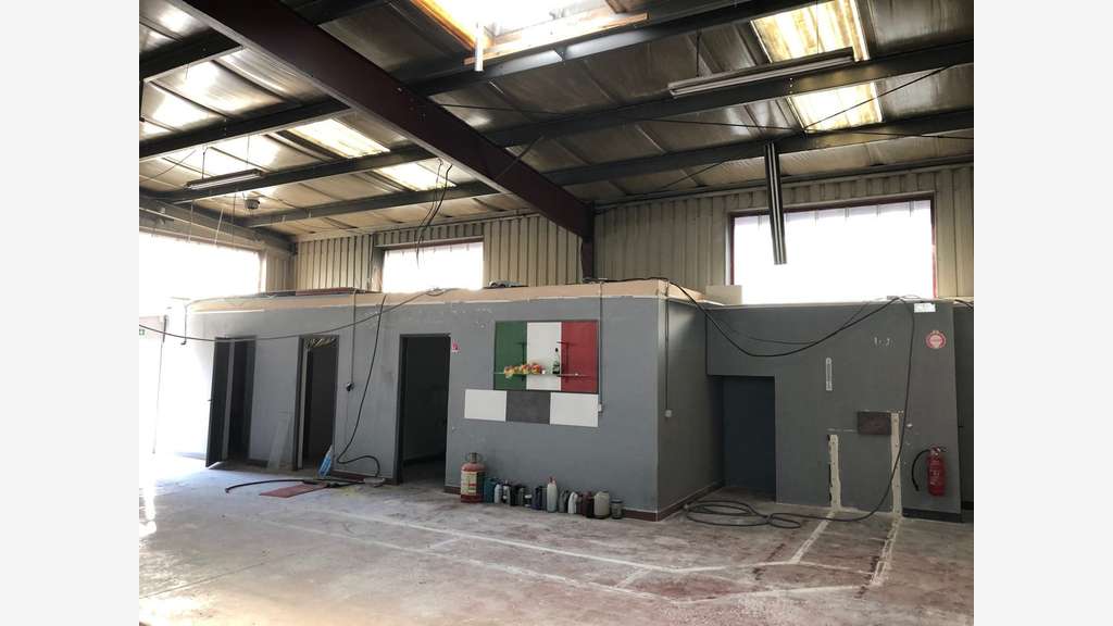 Location local d'activités 210m² à Besançon