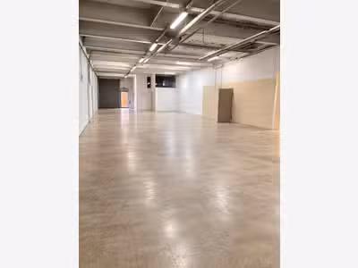 A louer local d’activité 344m² à Bobigny