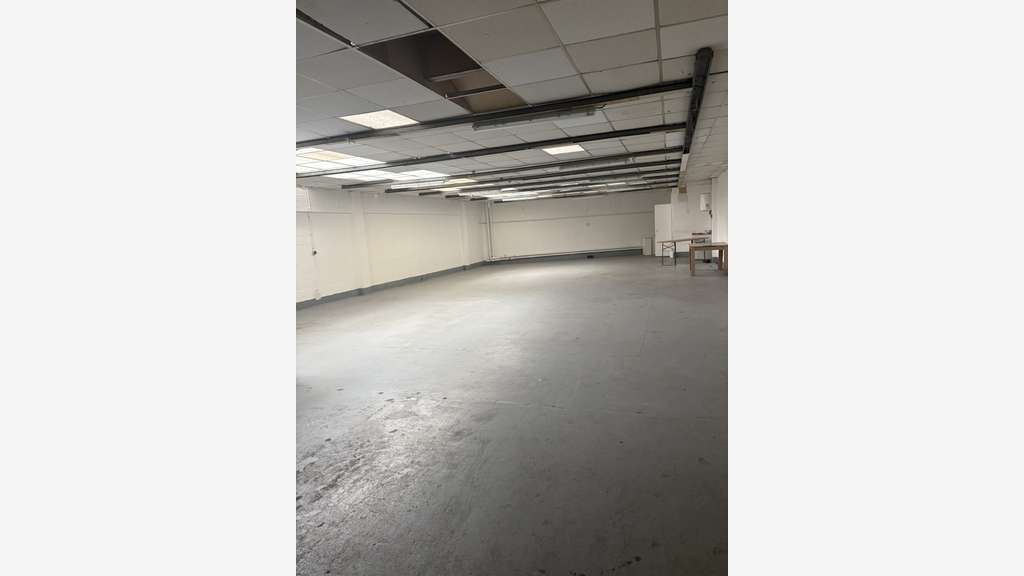 Local professionnel 80m² Bobigny Avenue Barbusse 