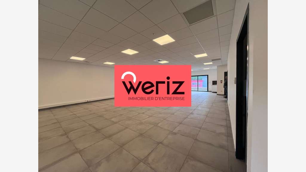 Location locaux d'activité 350m² à Bouc Bel Air