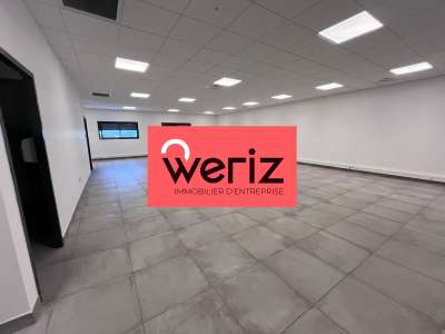 Location locaux d'activité 350m² à Bouc Bel Air
