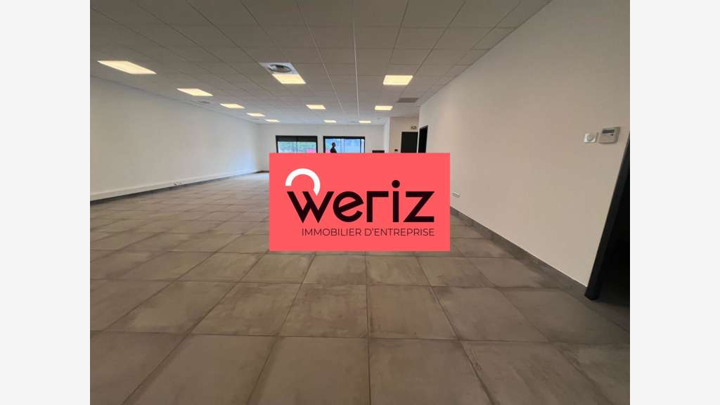 Location locaux d'activité 350m² à Bouc Bel Air