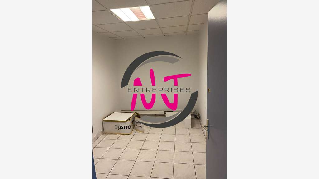 A louer local d'activité 132m² à Bouchemaine