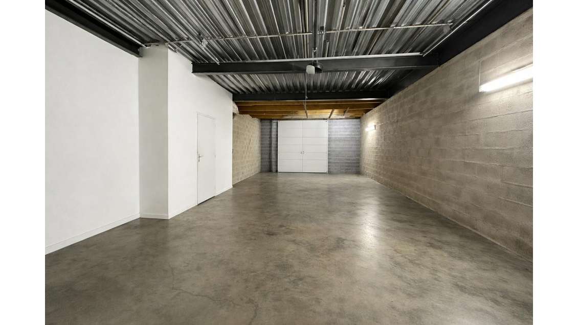 Location local d'activité 138m² Brie-Comte-Robert