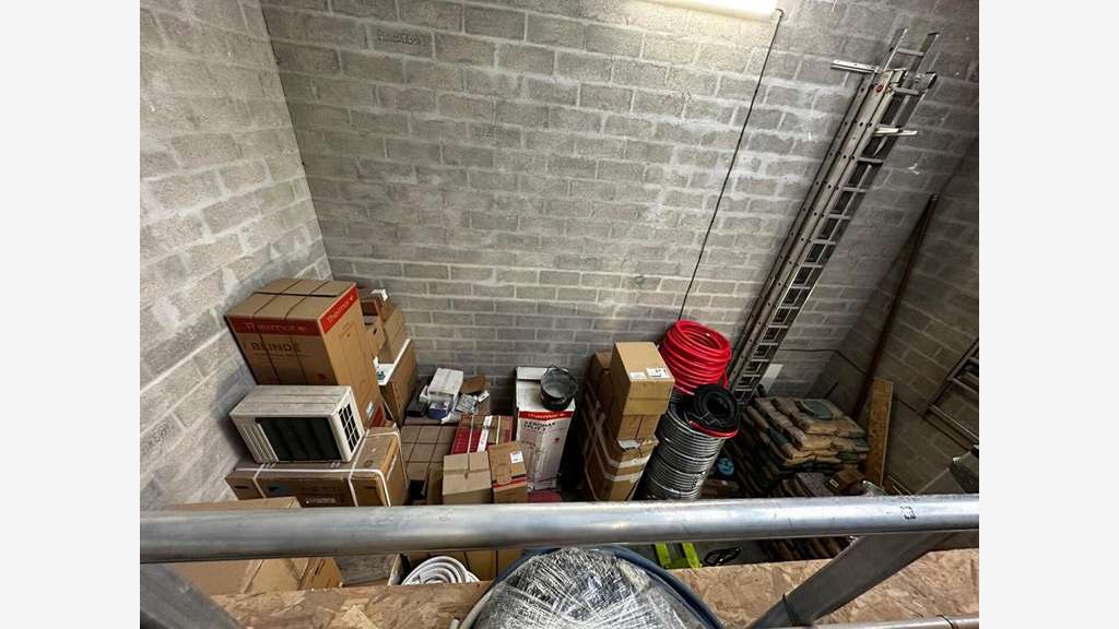 Location local d'activité 138m² Brie-Comte-Robert