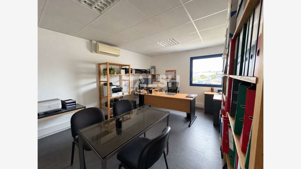 Locaux d'activités à louer 602m² ZI Brindas