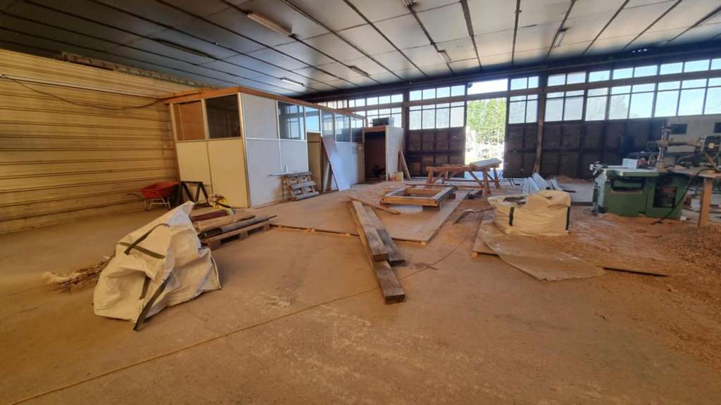 Local d'activité 273m² à louer Brive Ouest Varetz