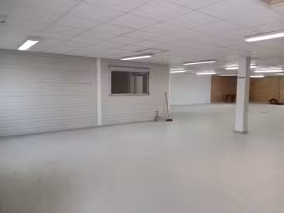 Local commercial/activité 315m² à louer à Candé