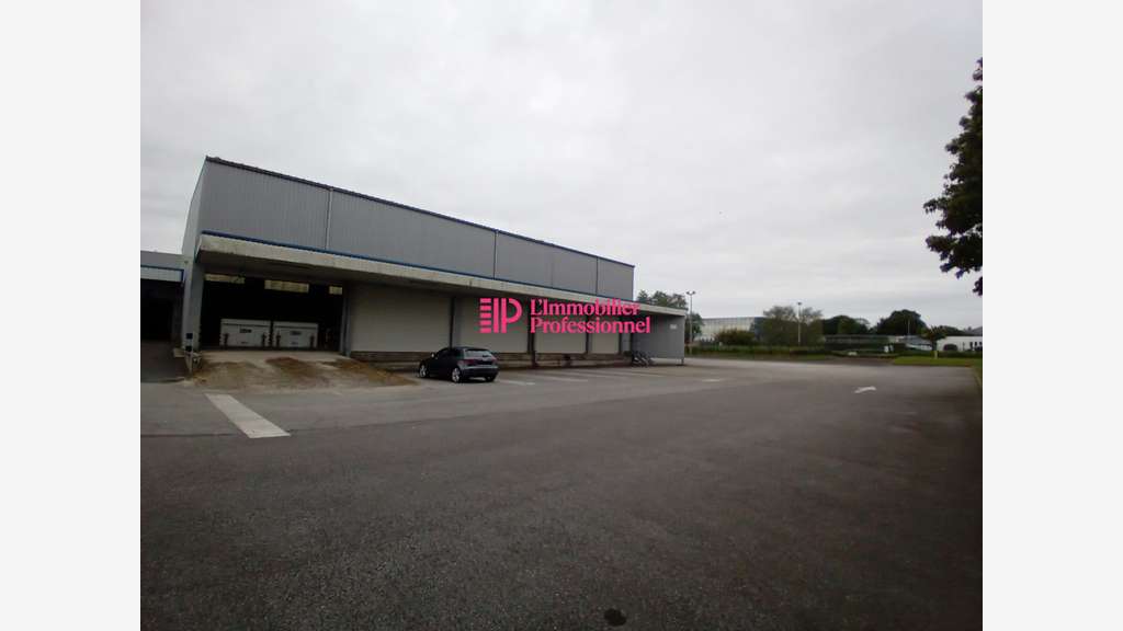 A louer local d'activité 1072m² ZI Châteaulin