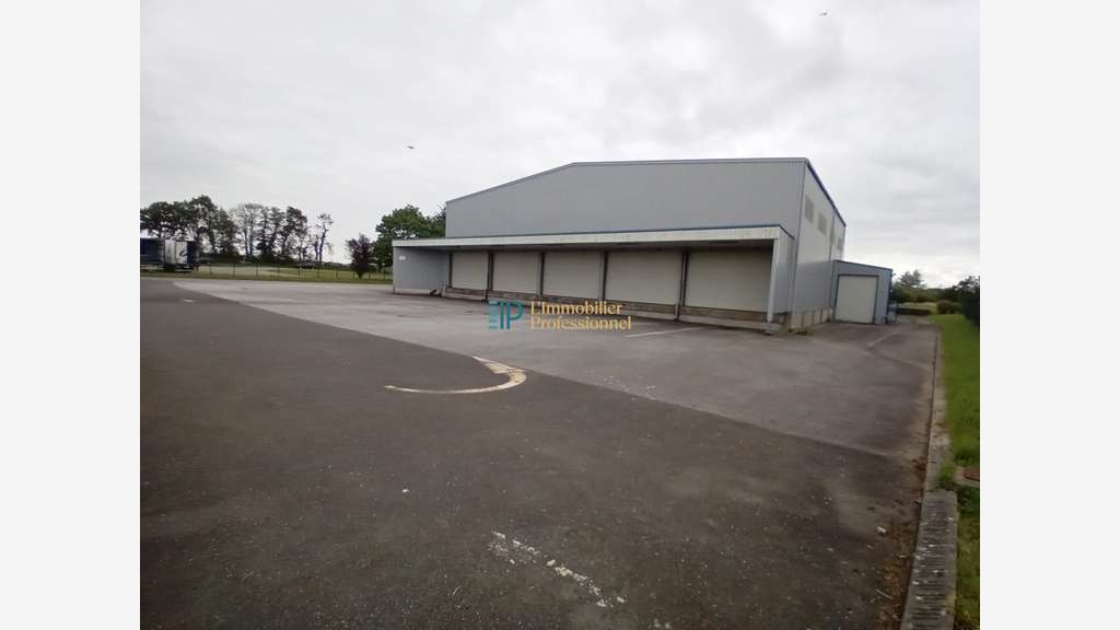 A louer local d'activité 1072m² ZI Châteaulin