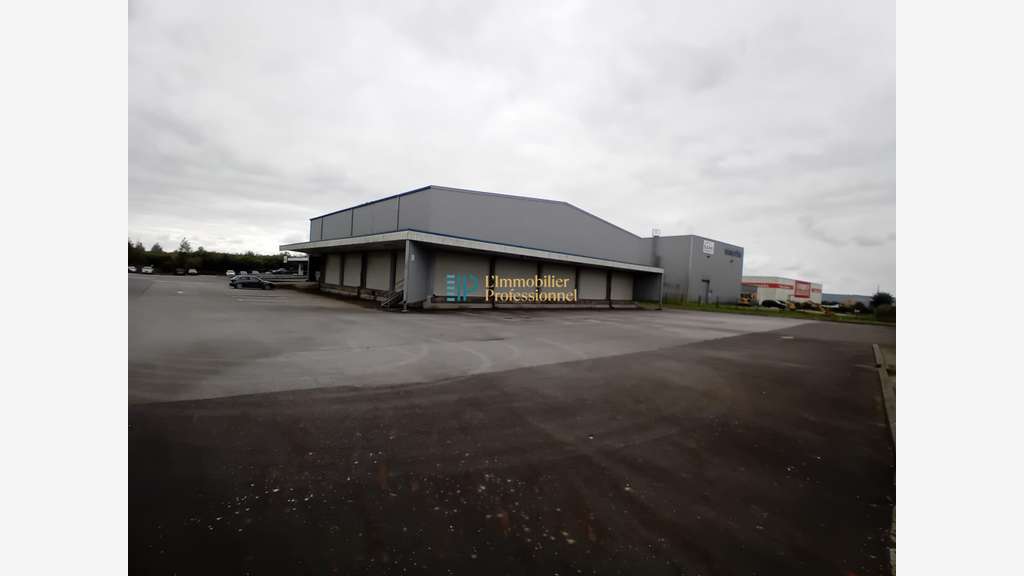 A louer local d'activité 1072m² ZI Châteaulin