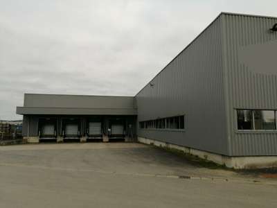 Local d'activité 3000m² à louer à Châtellerault 