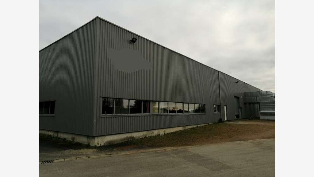 Local d'activité 3000m² à louer à Châtellerault