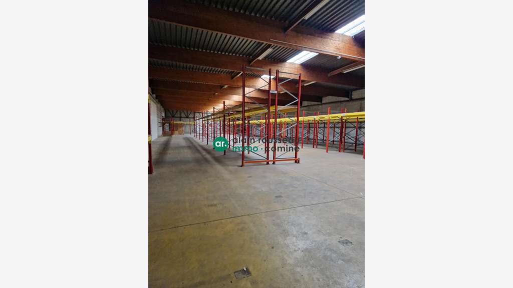 A louer local d'activité 960m² à Cholet