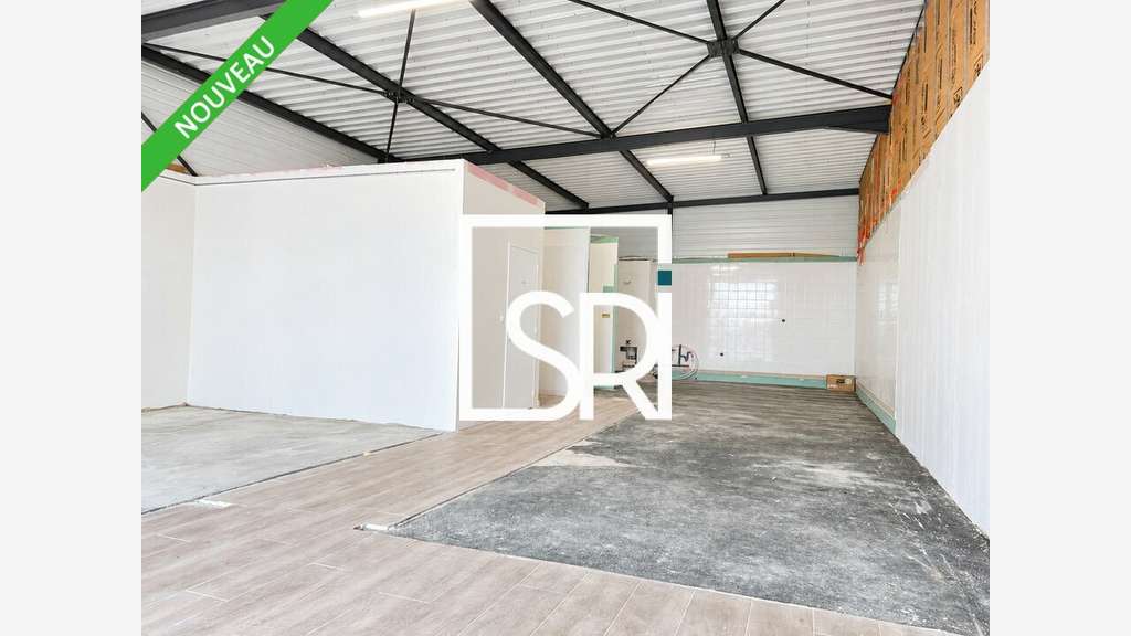 Entrepôt avec bureaux 134m² à Clermont Ferrand