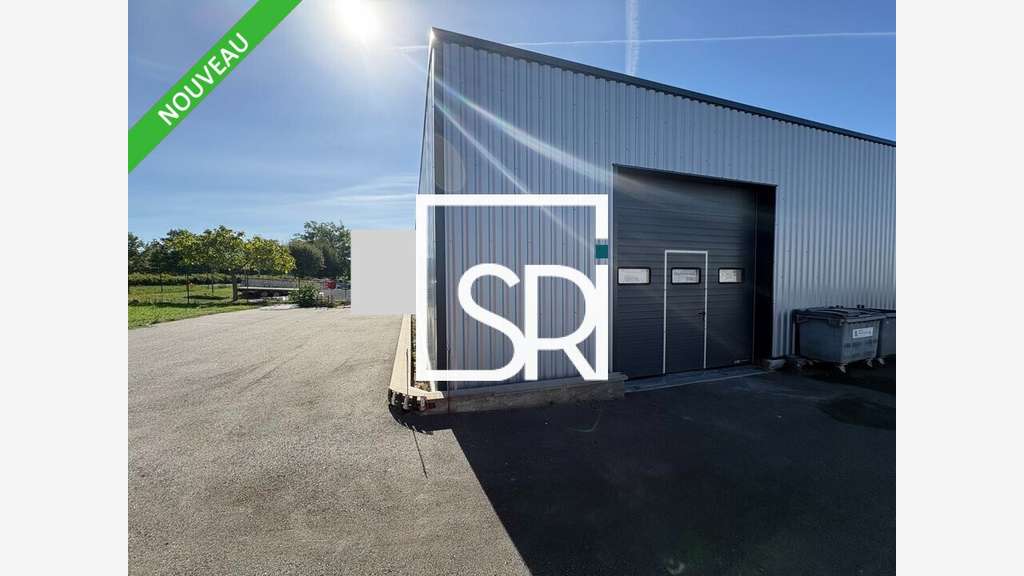 Entrepôt avec bureaux 134m² à Clermont Ferrand