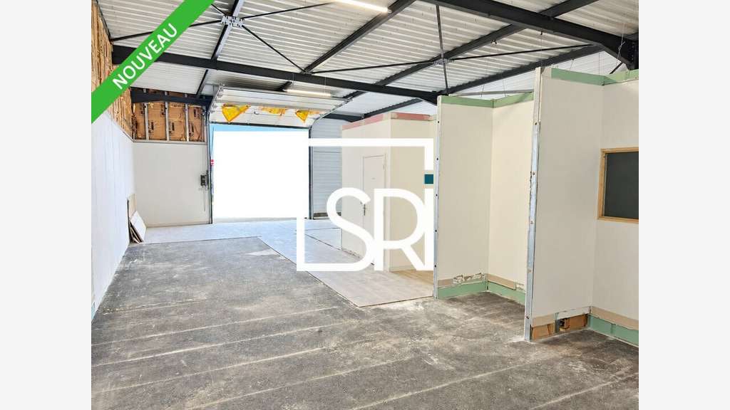 Entrepôt avec bureaux 134m² à Clermont Ferrand