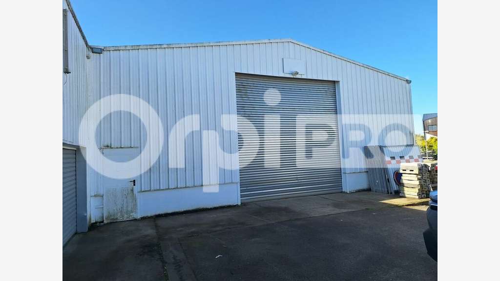 A louer local d'activité 320m² proche Compiègne