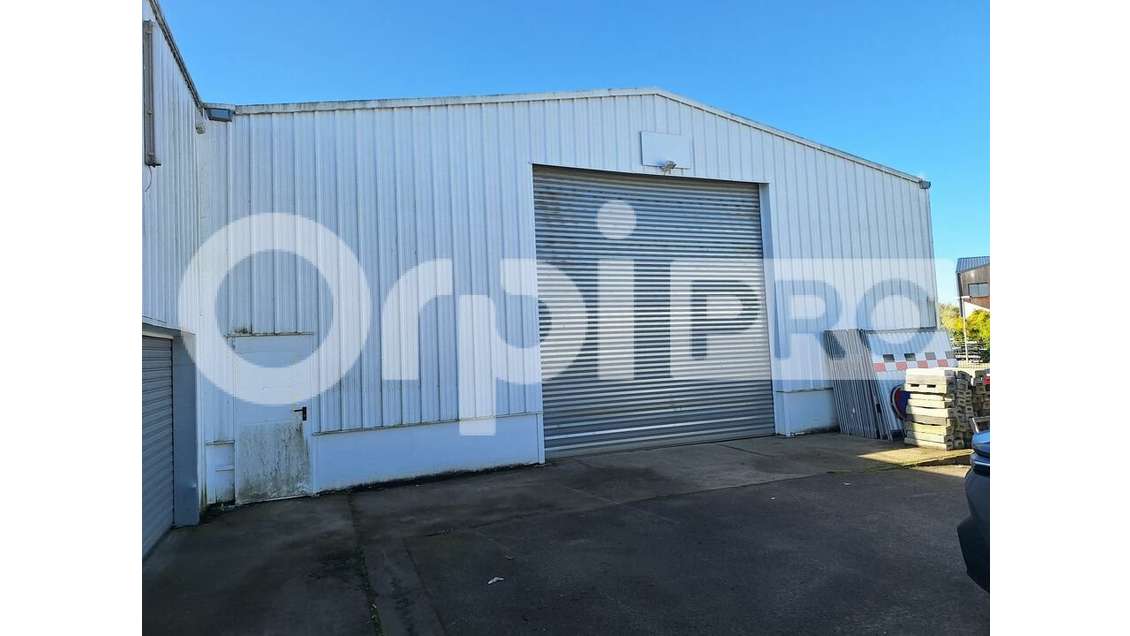 A louer local d'activité 320m² proche Compiègne