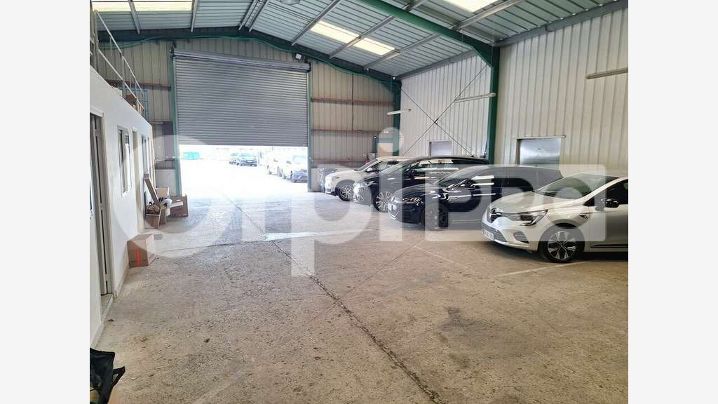 A louer local d'activité 320m² proche Compiègne