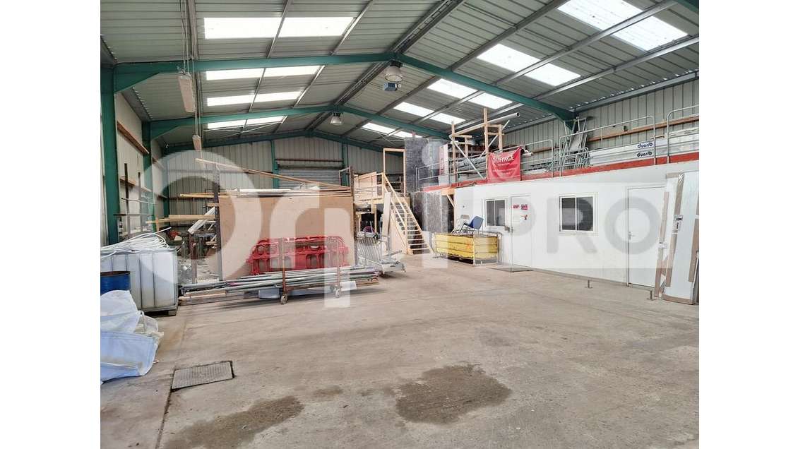 A louer local d'activité 320m² proche Compiègne