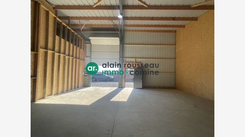 A louer cellule d'activité 120m² à Corzé
