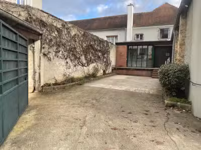 A louer local d'activité 380m² à Coulommiers
