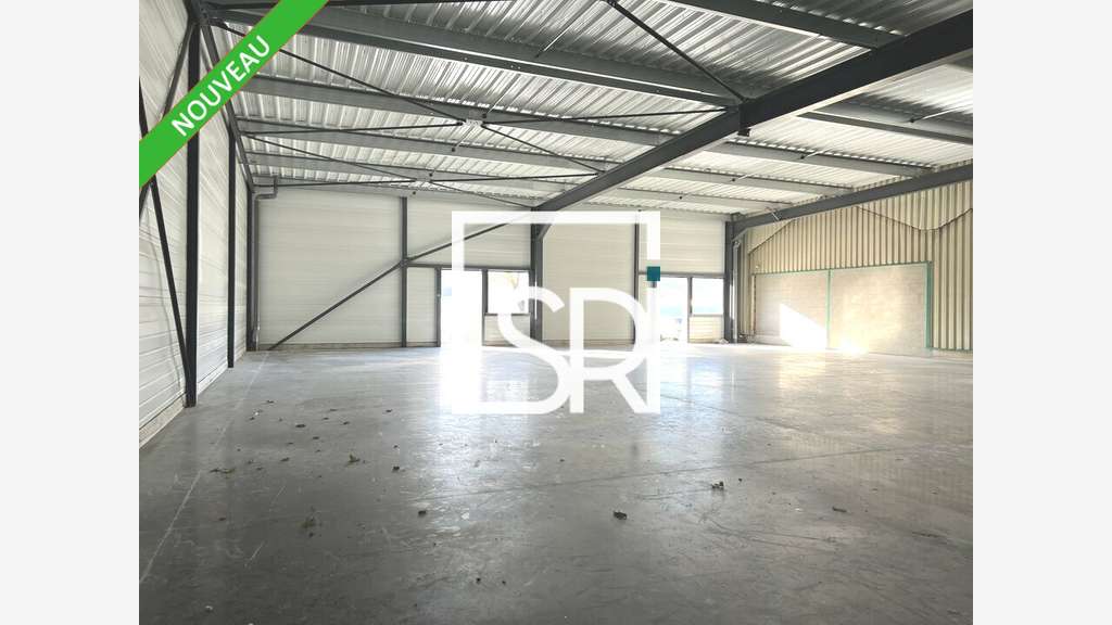 A louer local d'activité 274m² Cournon d'Auvergne