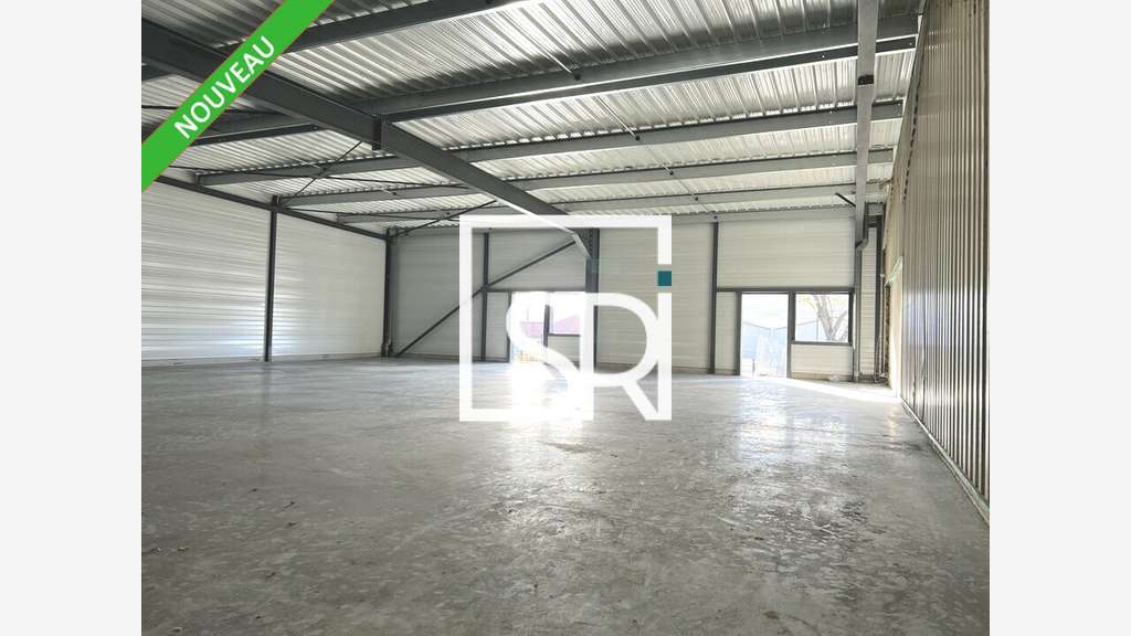 A louer local d'activité 274m² Cournon d'Auvergne