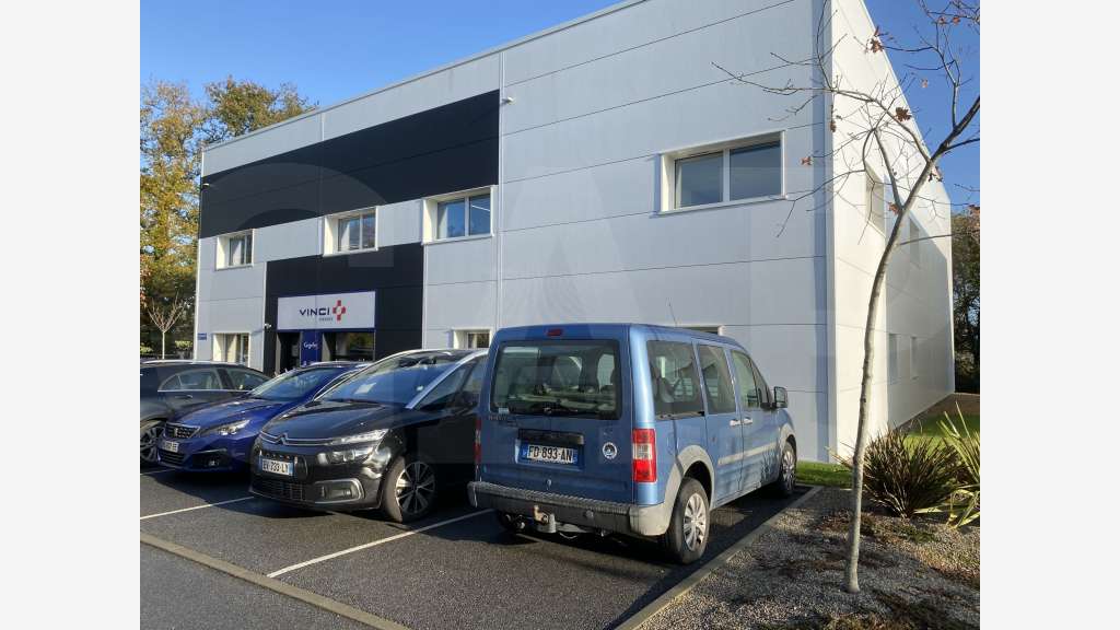 A louer local d'activité 586m² Crach/Auray