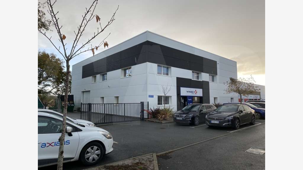 A louer local d'activité 586m² Crach/Auray