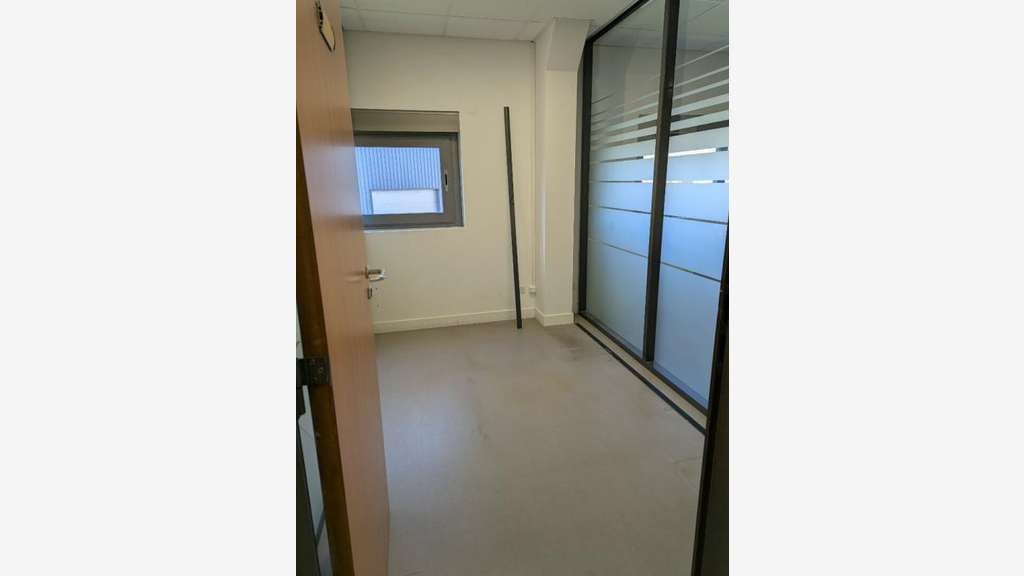 Entrepôt d'activité avec bureau Parc Alata Creil