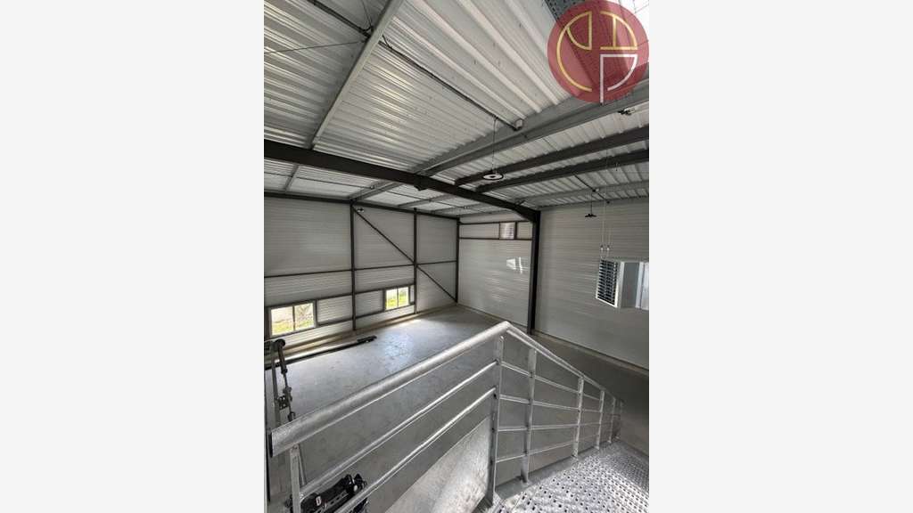 Location local d'activité neuf 212m² à Cugnaux