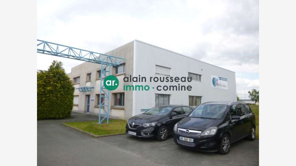 Local d activité 440m² à Durtal à 20mn d'angers