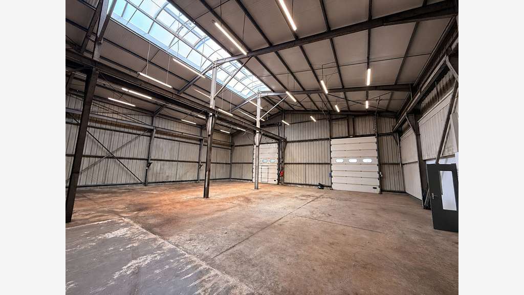 A louer local d'activité 450m² secteur Guingamp
