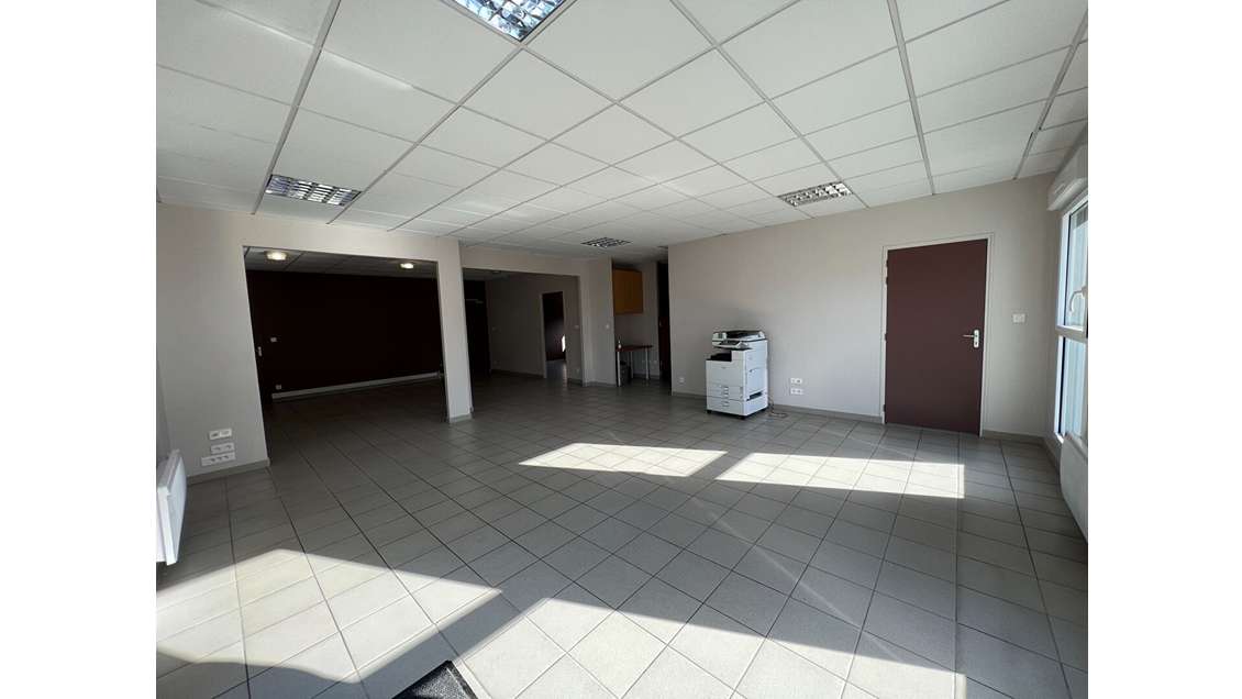 Loue local d'activité 348m² excellent état Angers