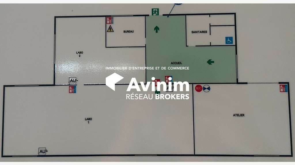 Local d'activité 155m² à louer à Ennery