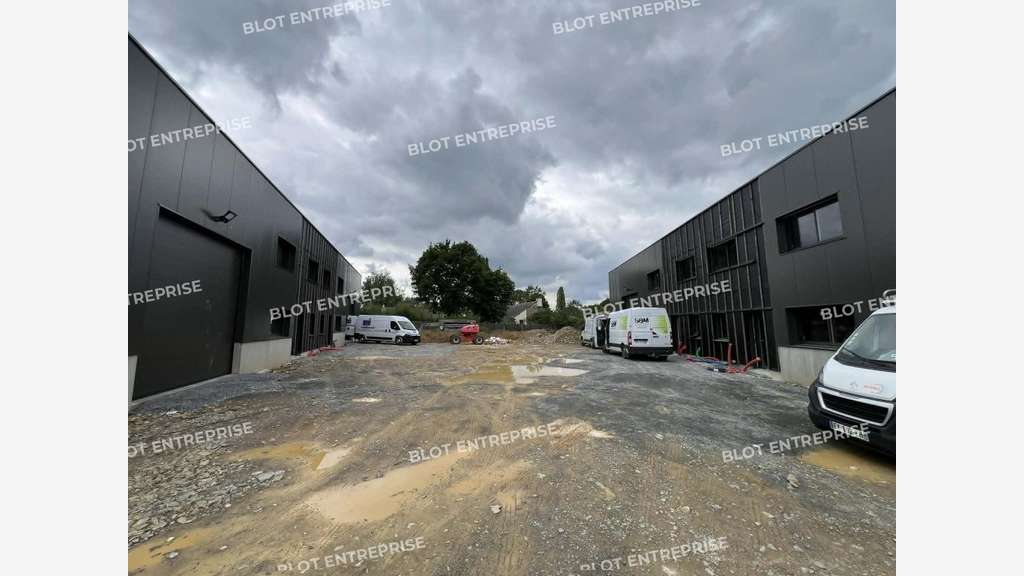 A louer cellules d'activités dès 250m² à Acigné