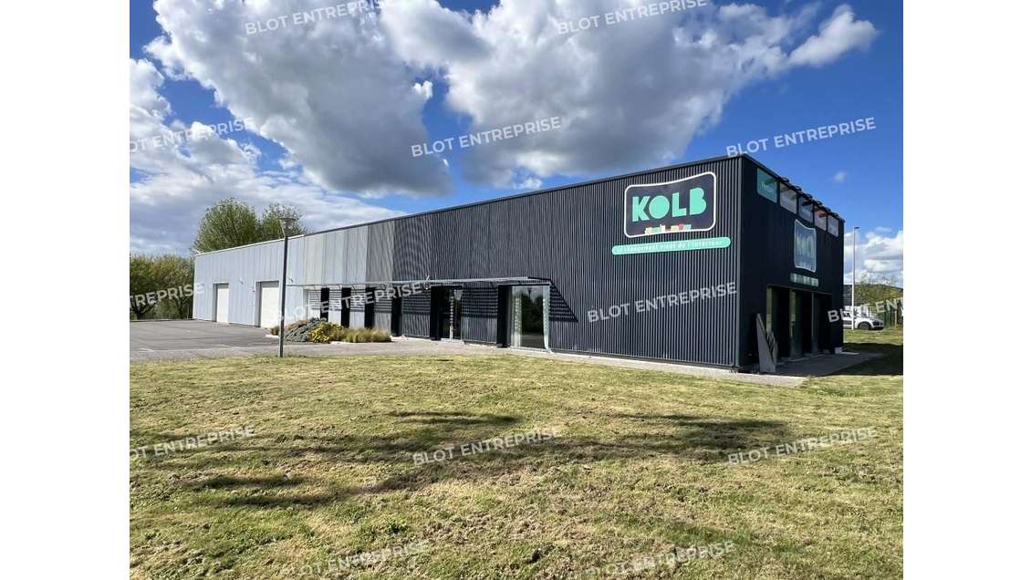 A louer local d'activités bureaux 500m² à Acigné
